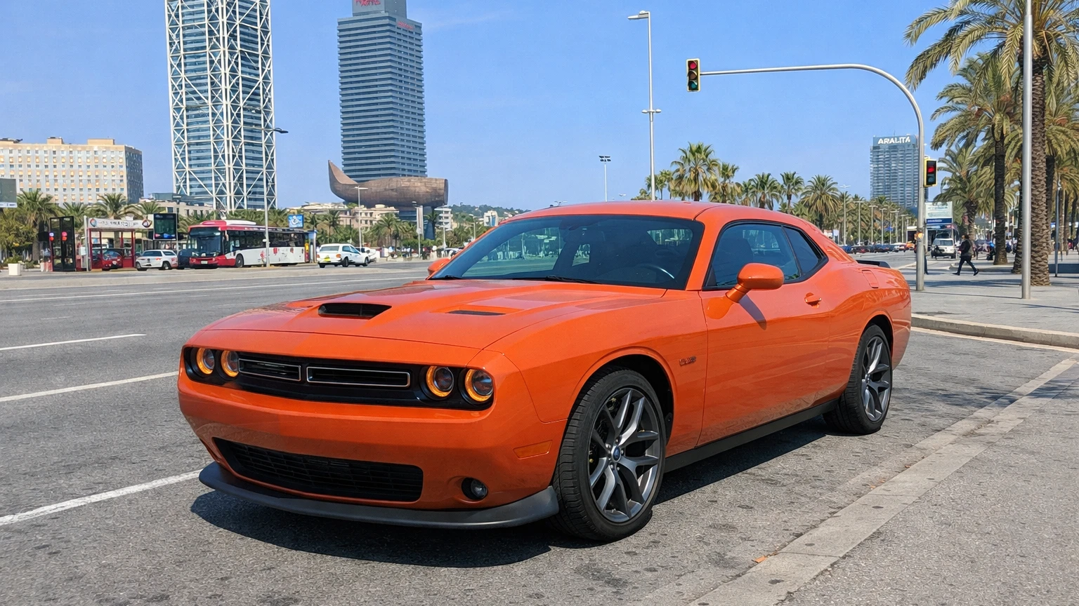 Dodge Challenger sporta automašīnas noma Barselonā nedēļas nogales braucieniem