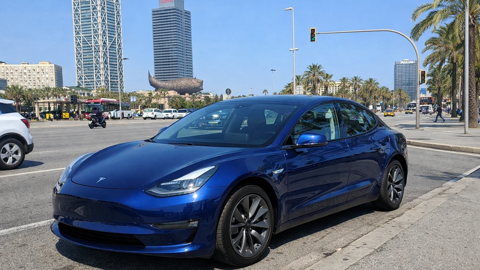 Tesla Model 3 elektriskās automašīnas noma Barselonā - ekoloģiska transportlīdzekļa noma